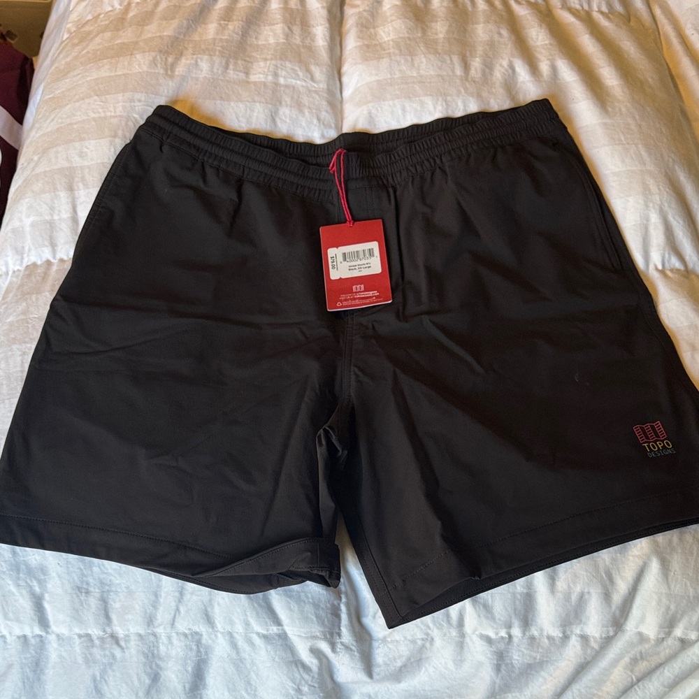 Topo Athletic Black Shorts XXL